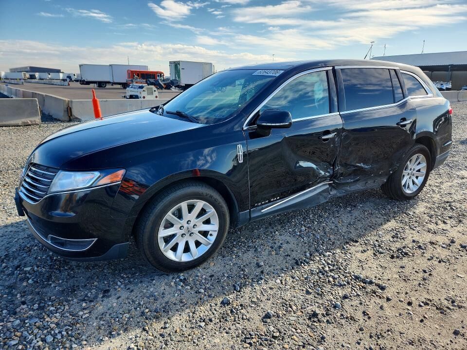 2017 LINCOLN MKT