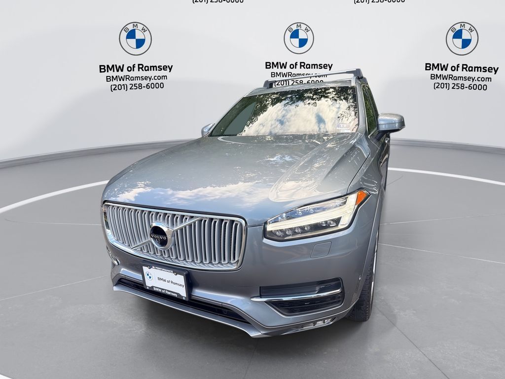 2019 VOLVO XC90