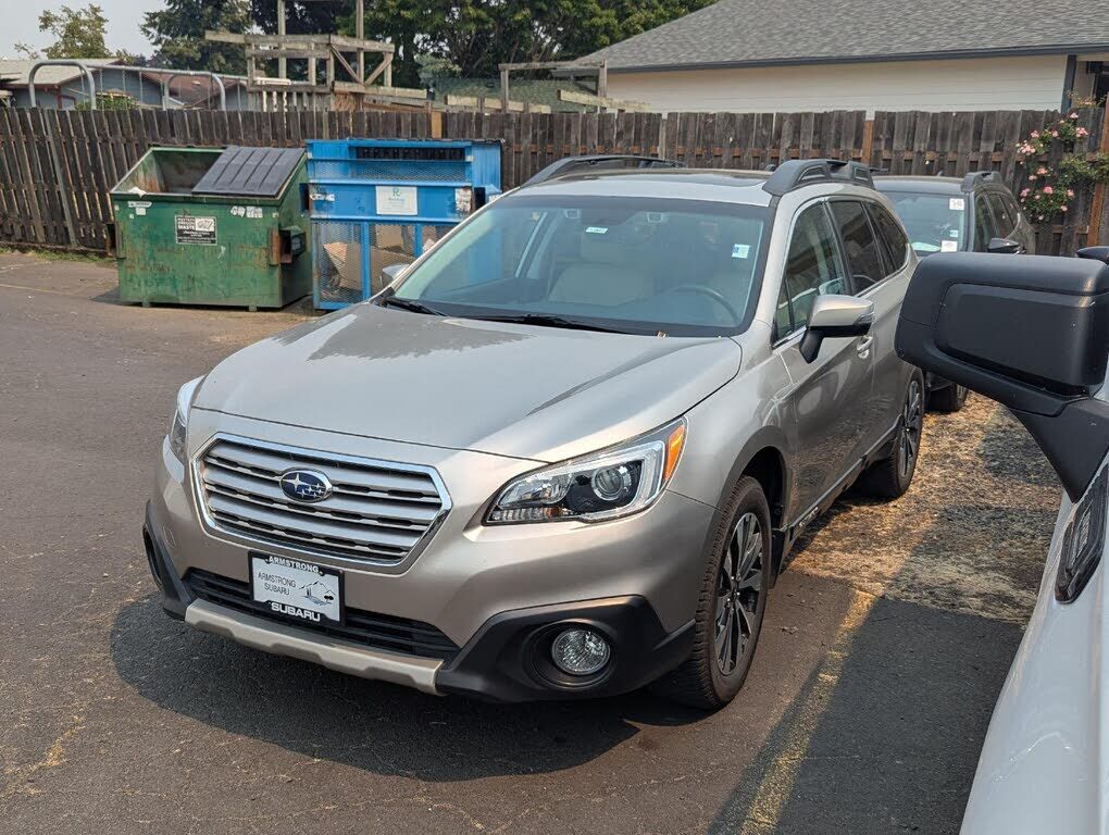 2016 SUBARU Outback