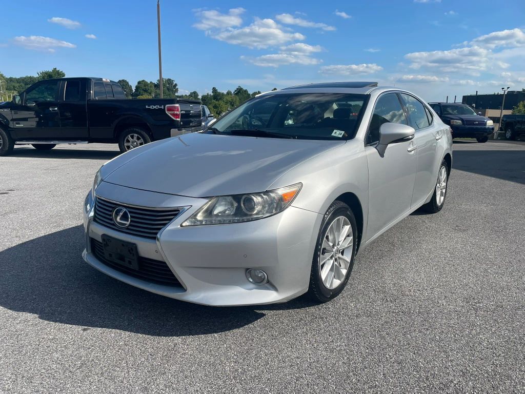 2013 LEXUS ES