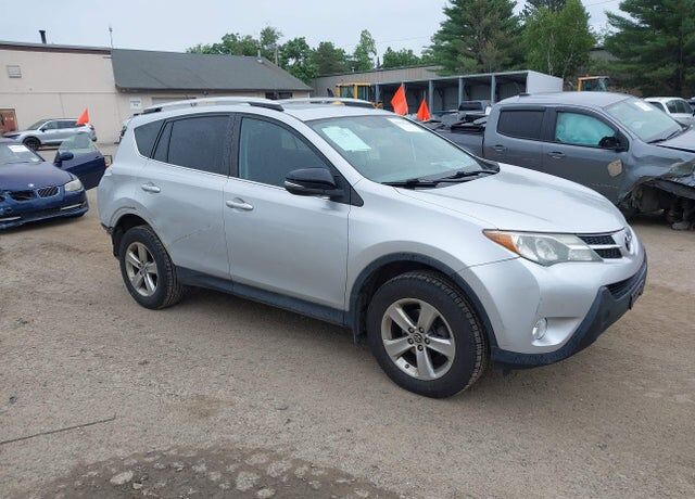 2015 TOYOTA RAV4
