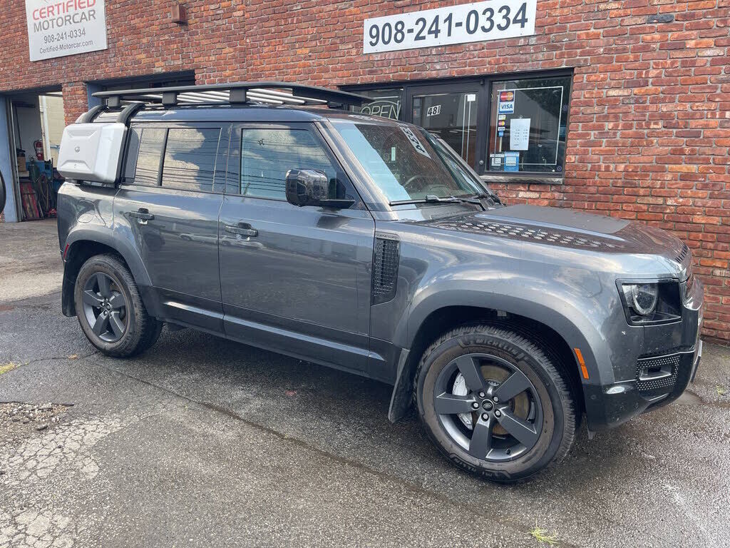 2023 LAND ROVER Defender