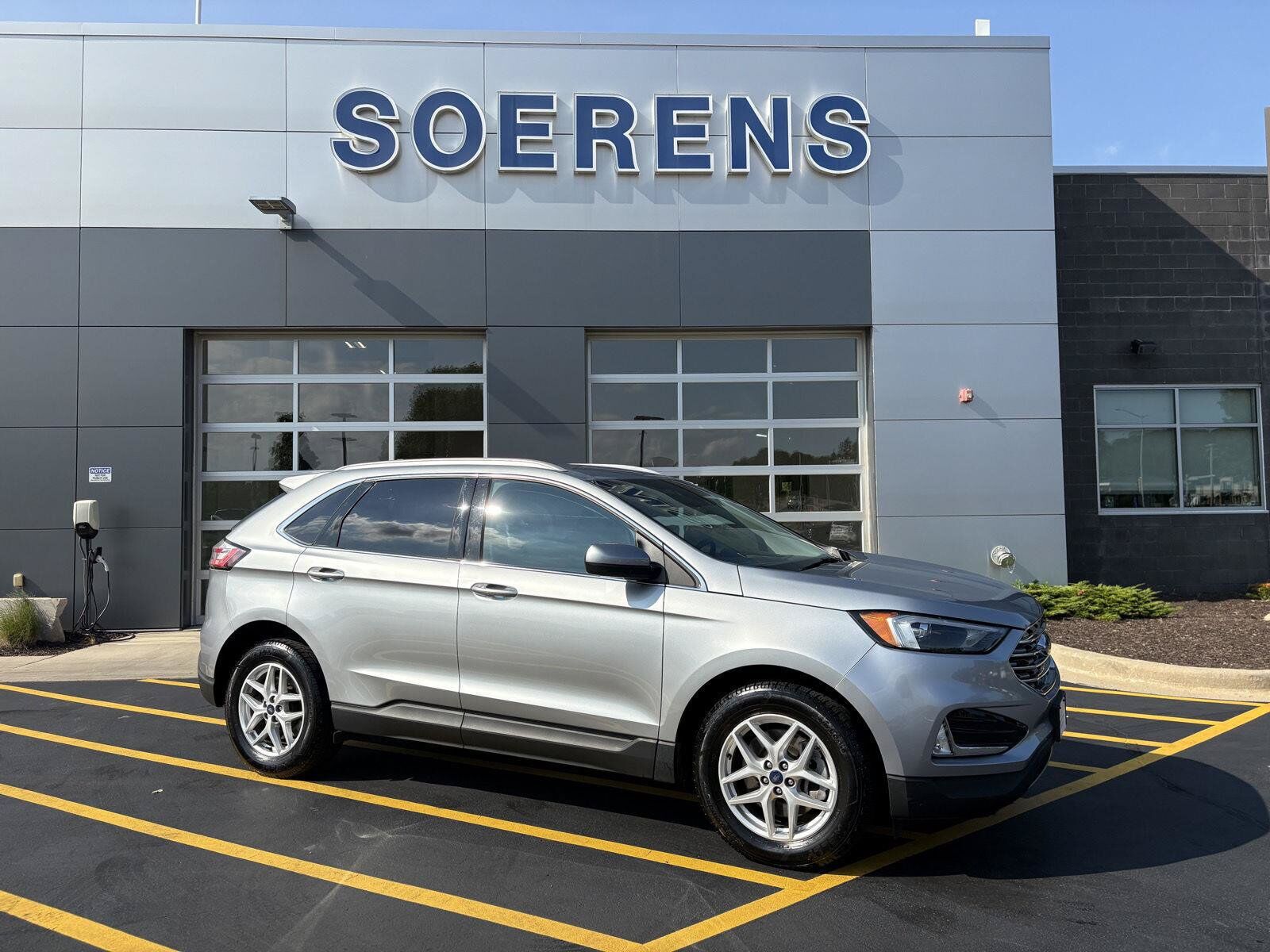 2022 FORD Edge