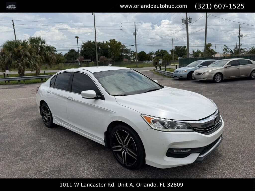 2017 HONDA Accord