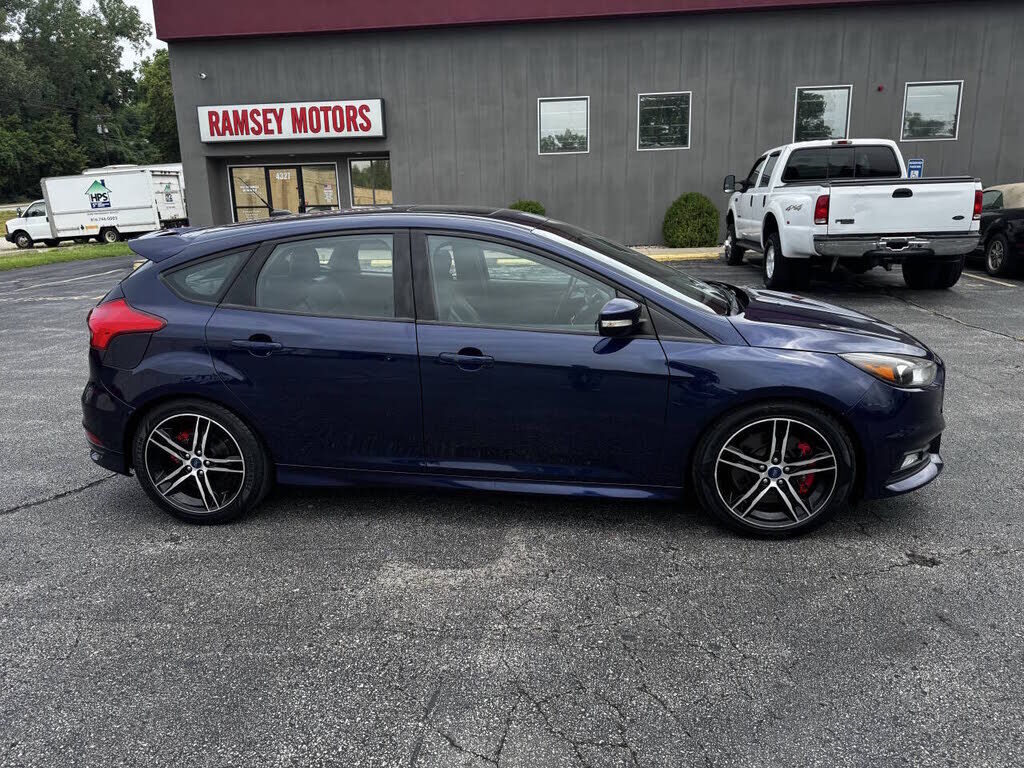 2016 FORD Focus