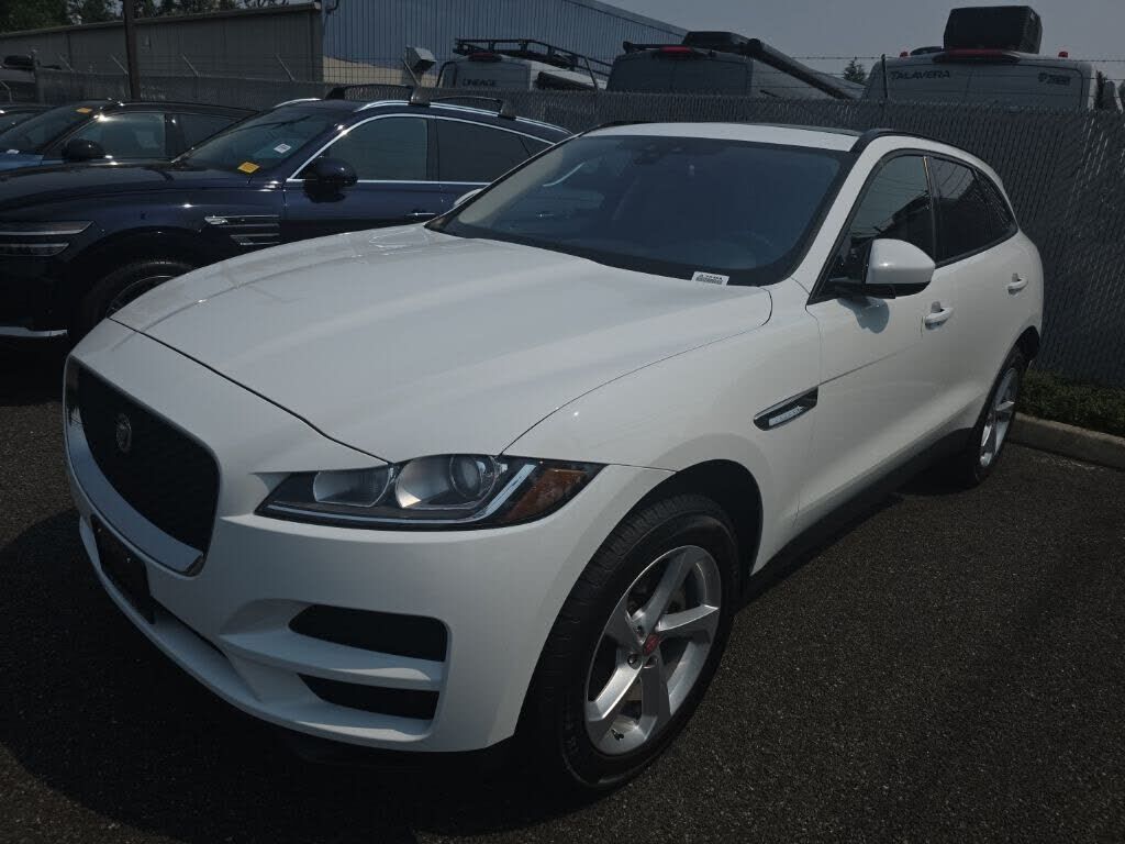 2017 JAGUAR F-Pace