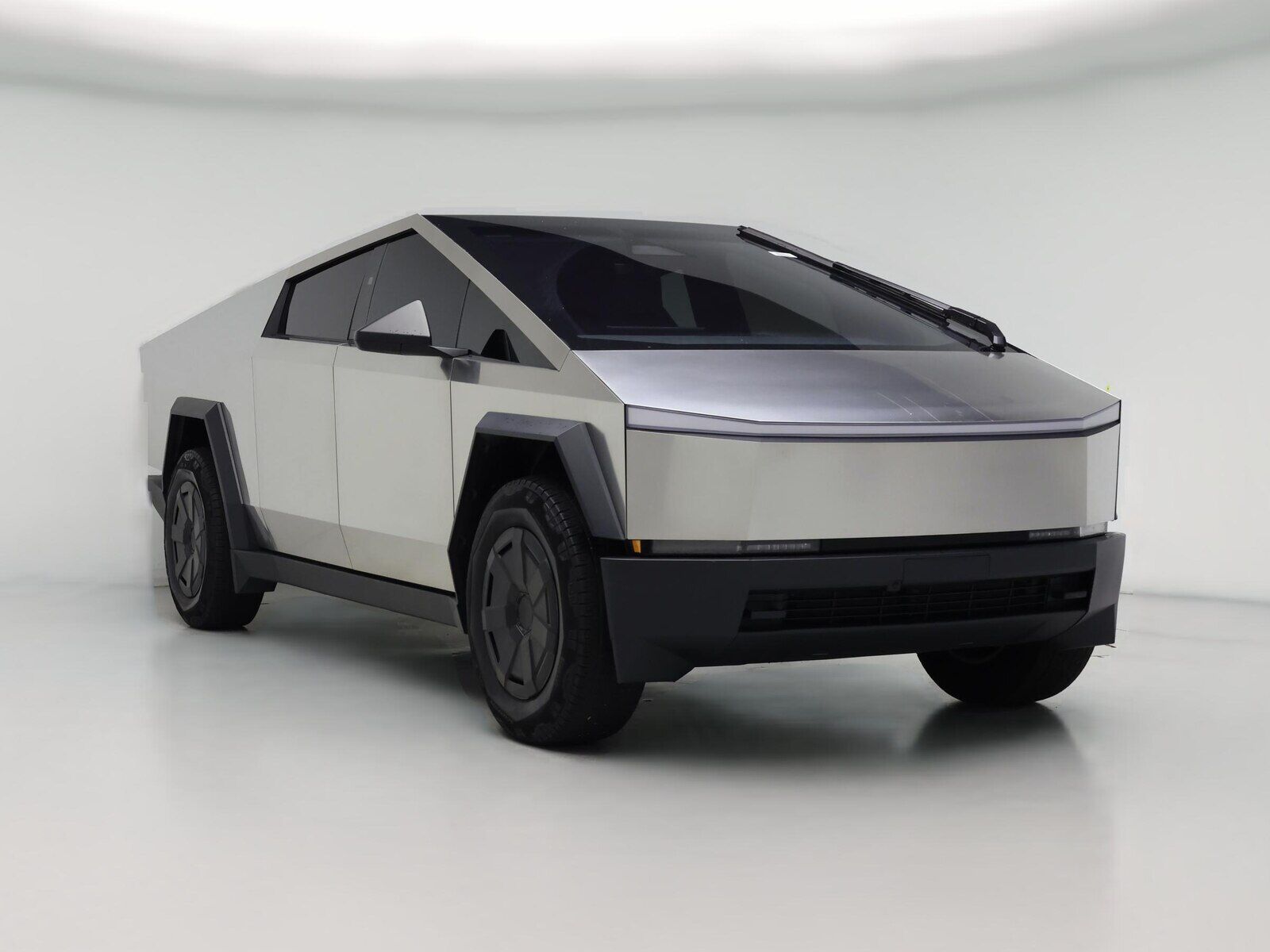 2024 TESLA Cybertruck