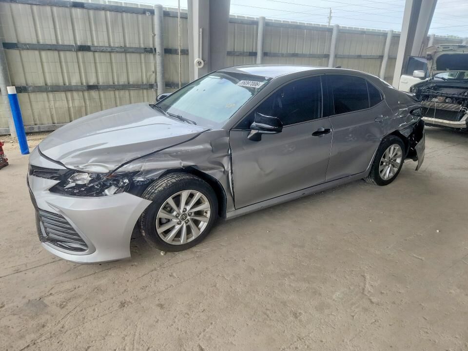 2023 TOYOTA Camry