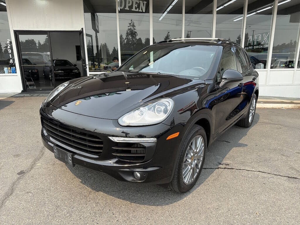 2016 PORSCHE Cayenne