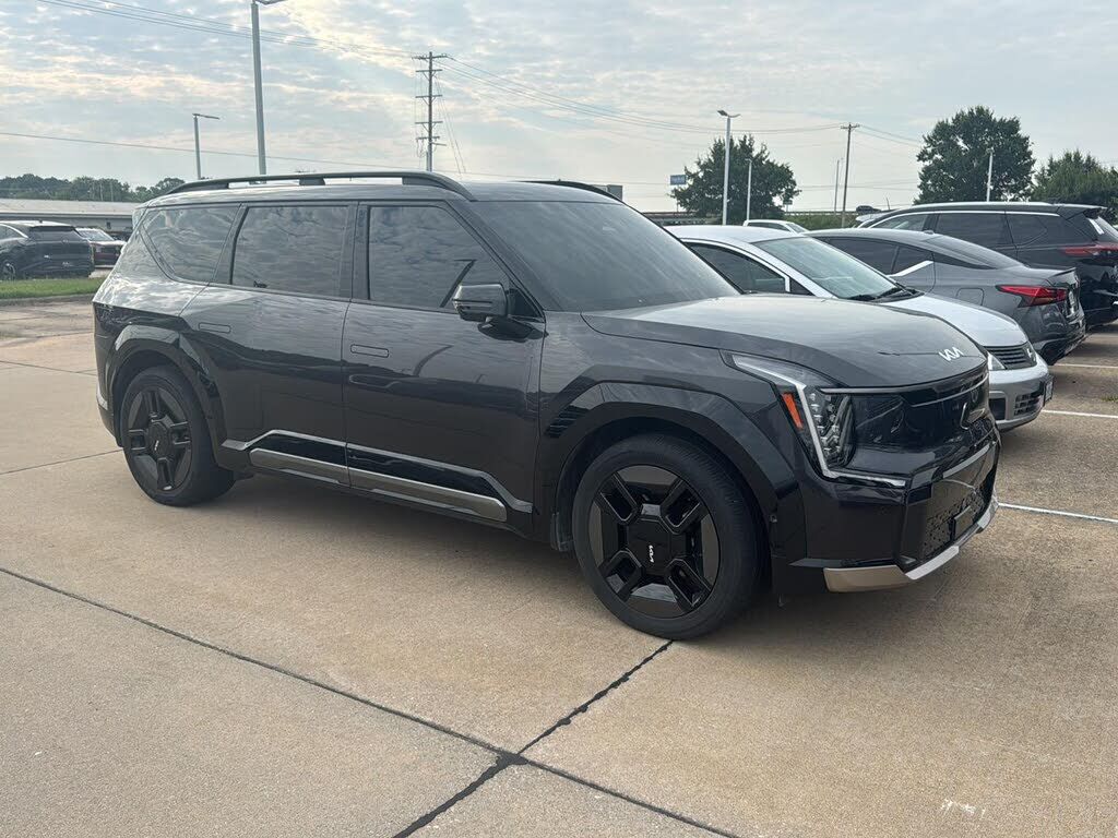 2025 KIA EV9