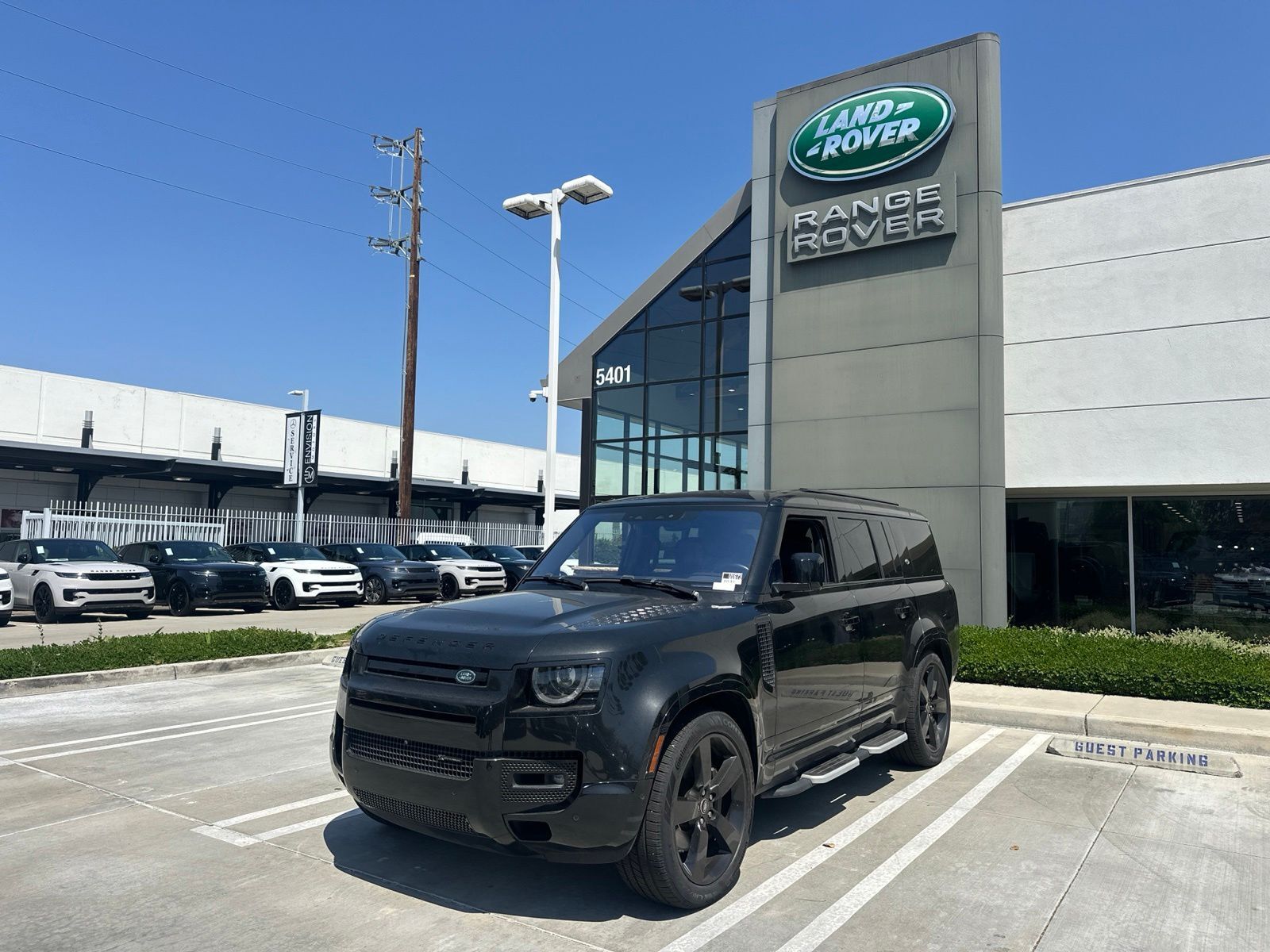 2023 LAND ROVER Defender
