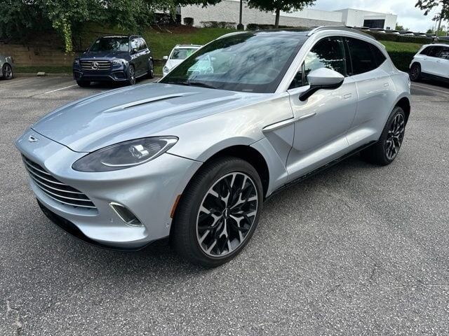 2021 ASTON MARTIN DBX