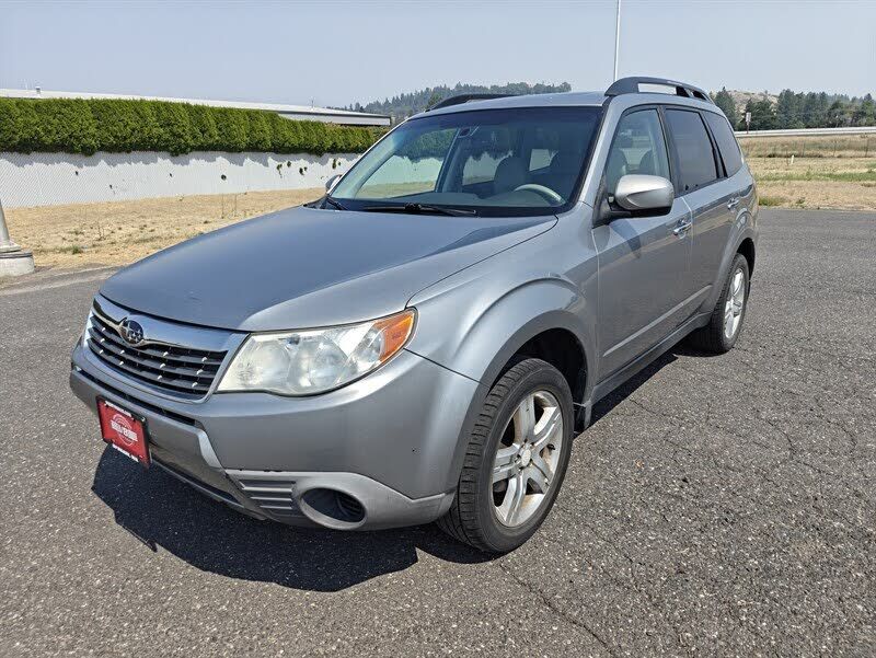 2010 SUBARU Forester