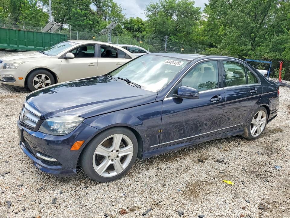 2011 MERCEDES-BENZ C-Class