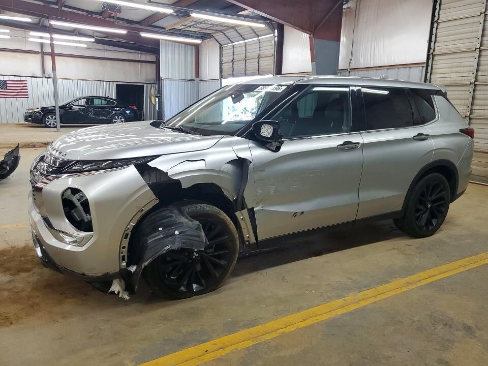 2022 MITSUBISHI Outlander