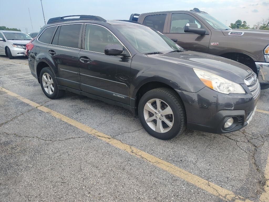 2013 SUBARU Outback