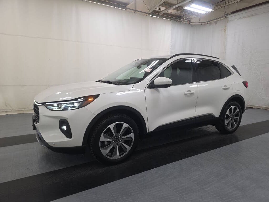 2024 FORD Escape