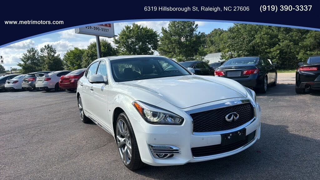2015 INFINITI Q70L