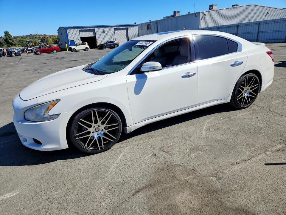 2009 NISSAN Maxima