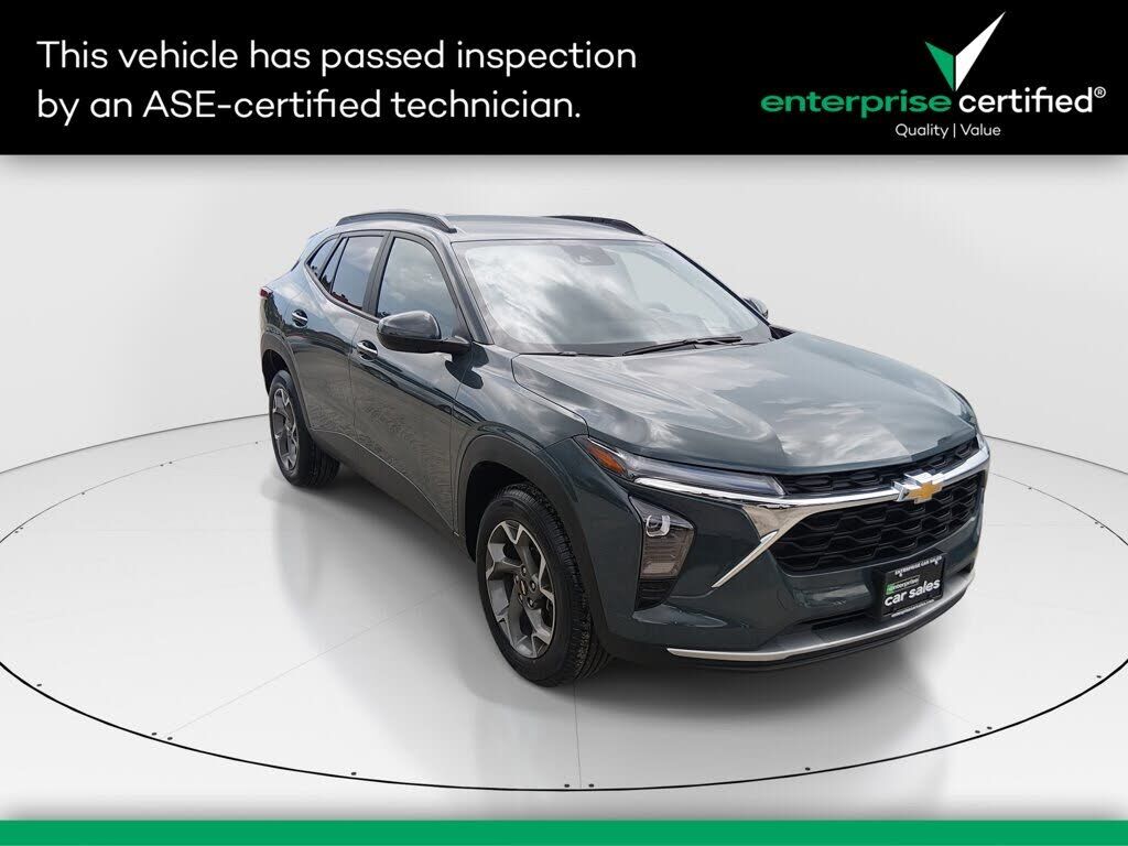 2025 CHEVROLET Trax