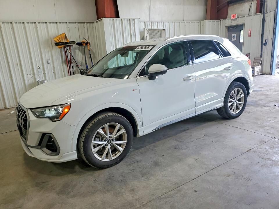 2022 AUDI Q3