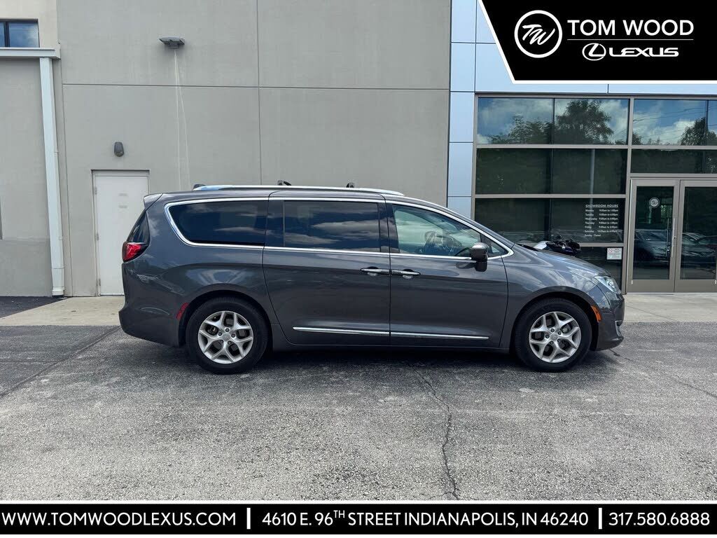 2018 CHRYSLER Pacifica