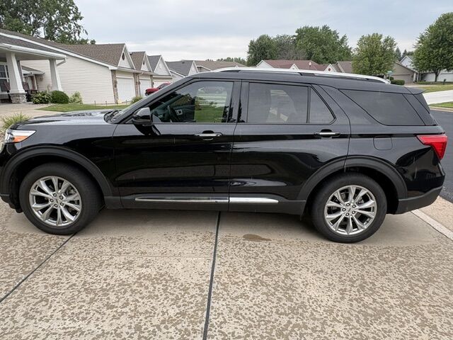 2021 FORD Explorer