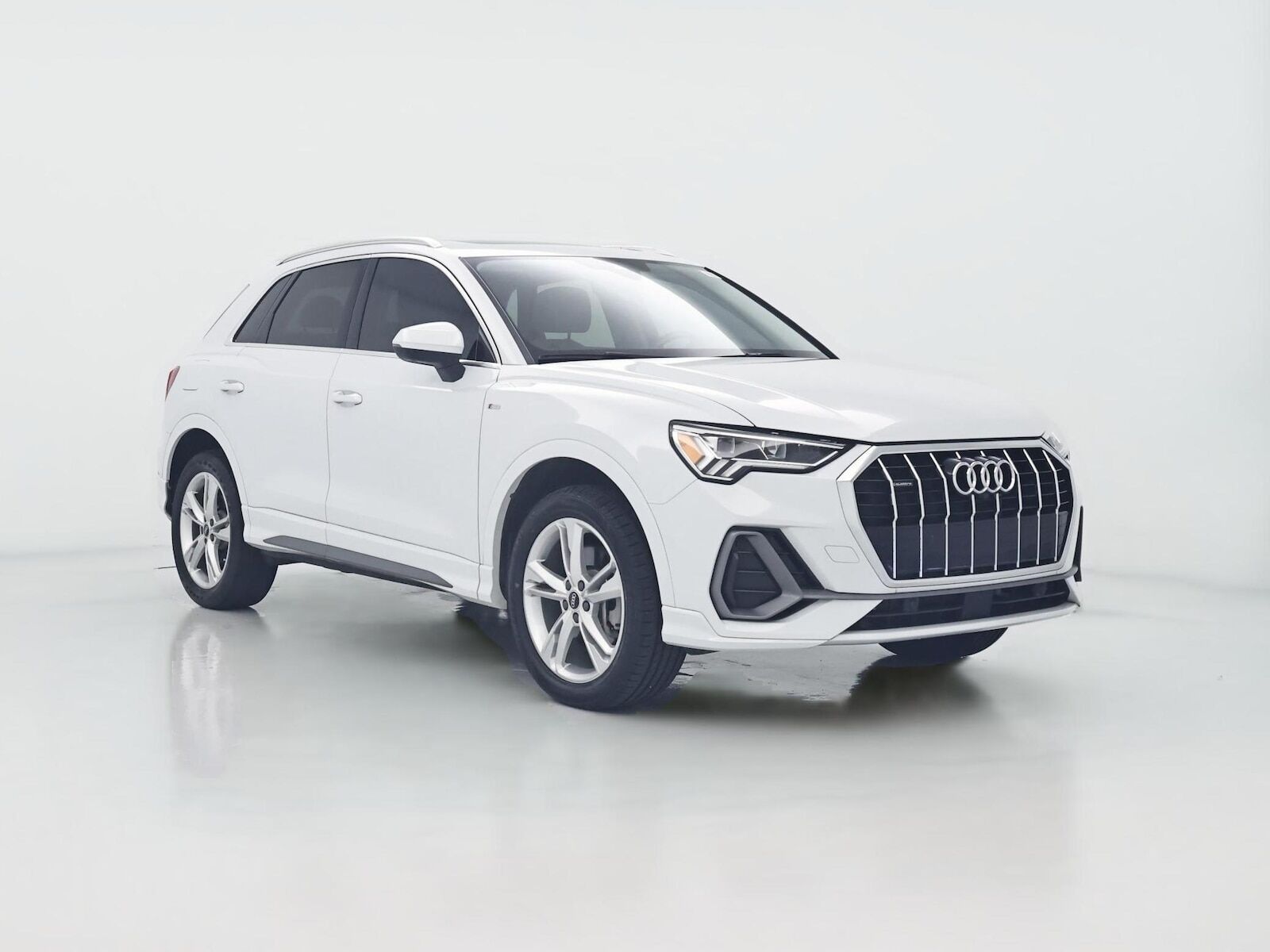 2022 AUDI Q3