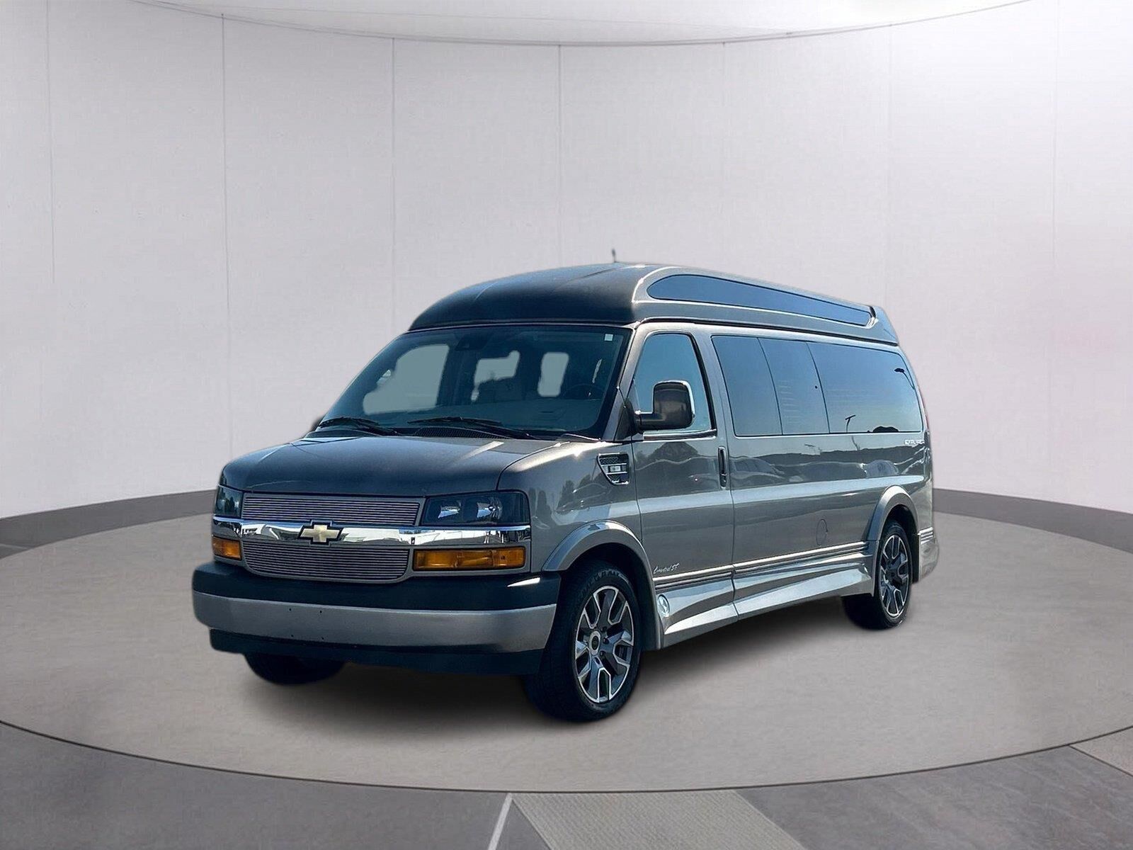 2022 CHEVROLET Express