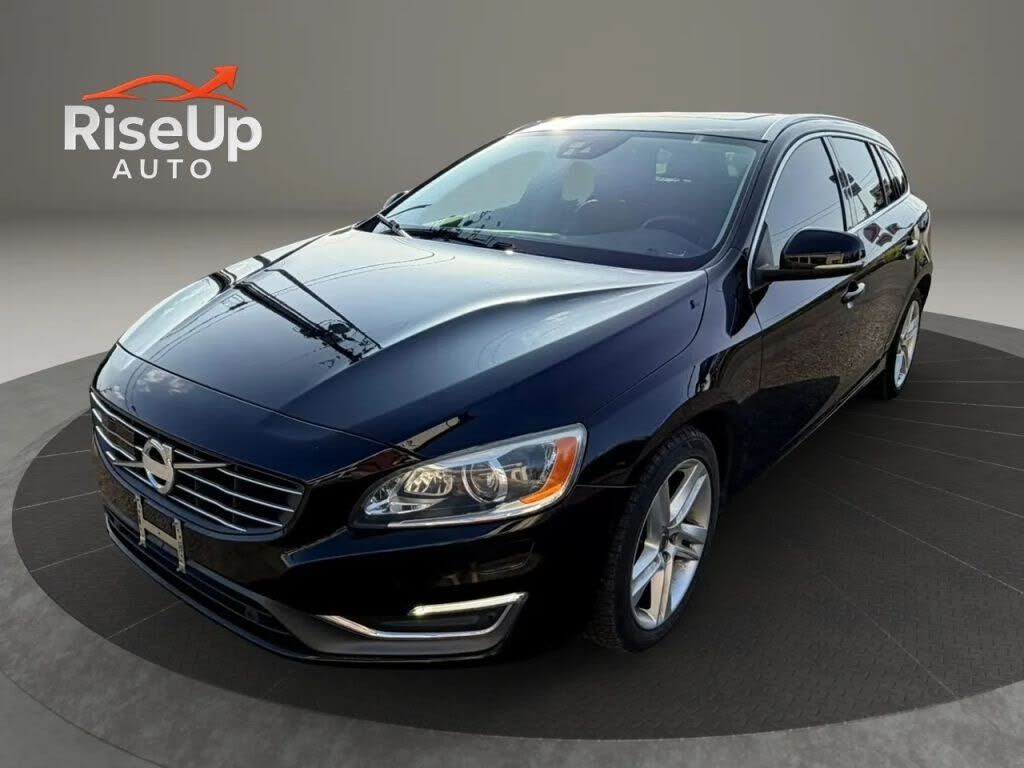 2015 VOLVO V60