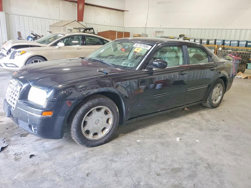2005 CHRYSLER 300