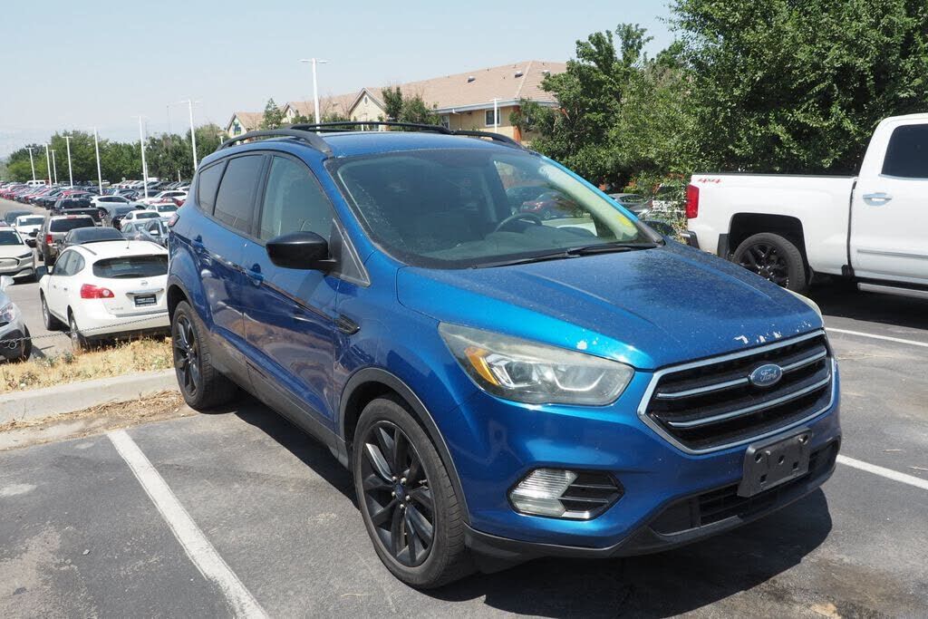 2017 FORD Escape