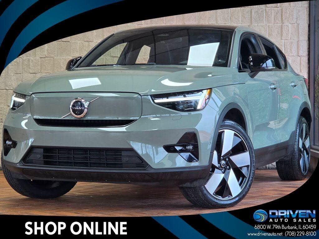 2023 VOLVO C40
