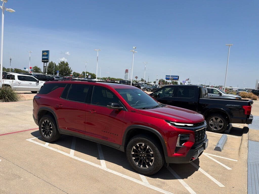 2025 CHEVROLET Traverse