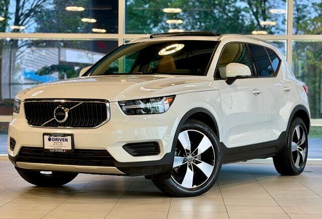 2020 VOLVO XC40