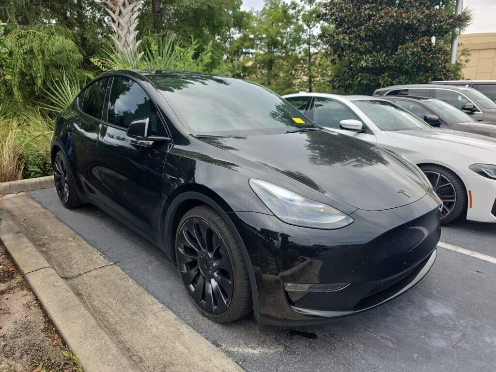 2023 TESLA Model Y