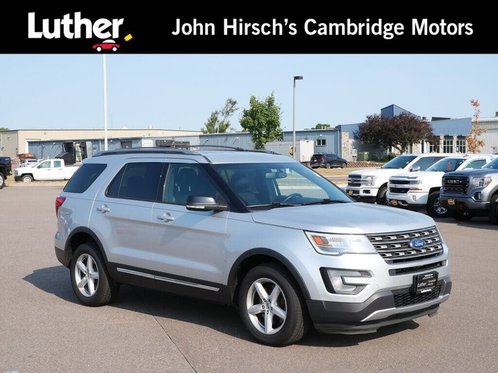 2017 FORD Explorer