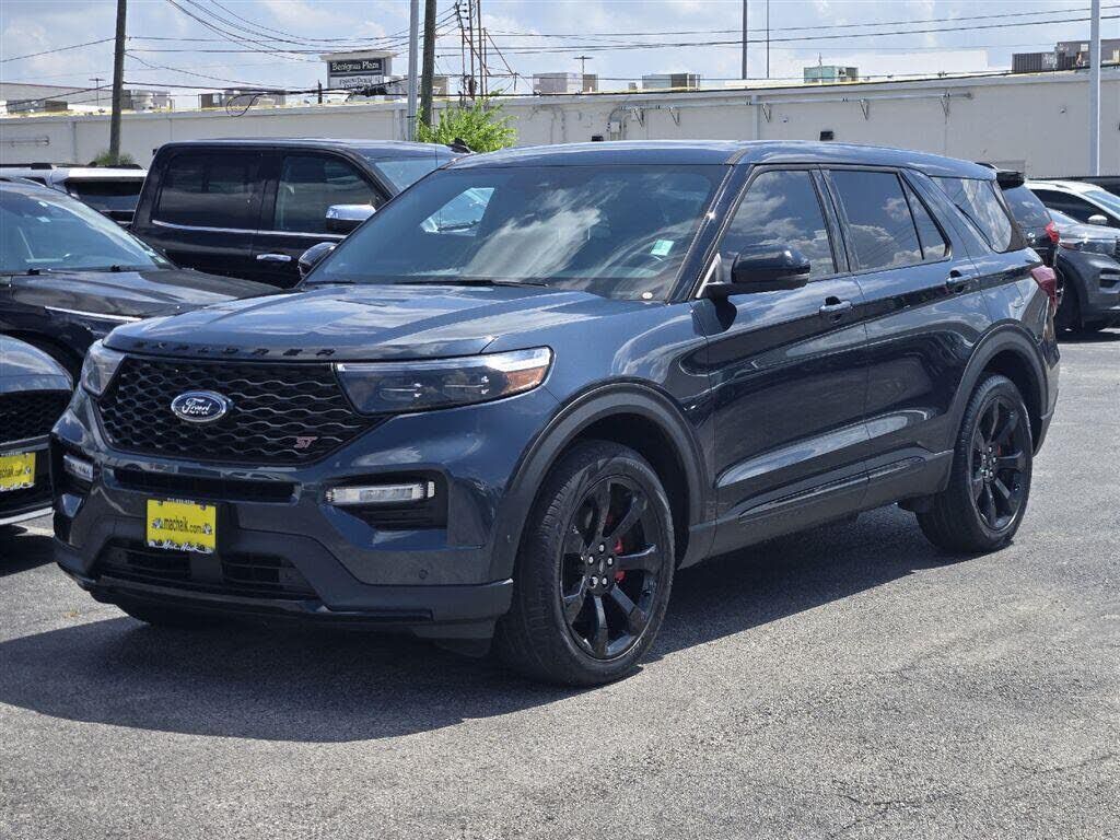 2022 FORD Explorer