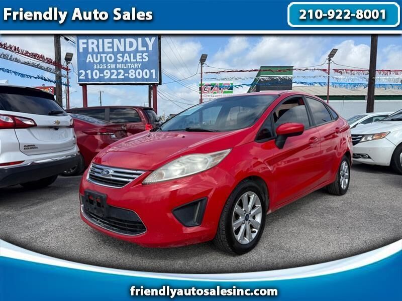 2012 FORD Fiesta