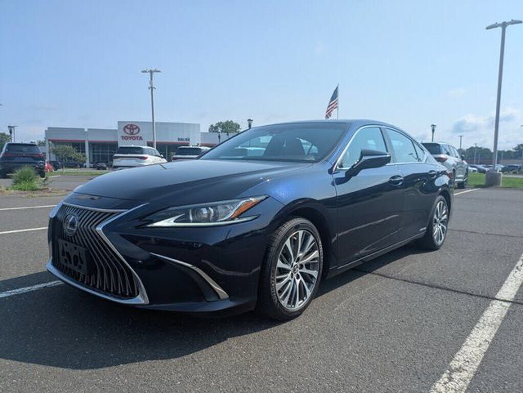 2020 LEXUS ES