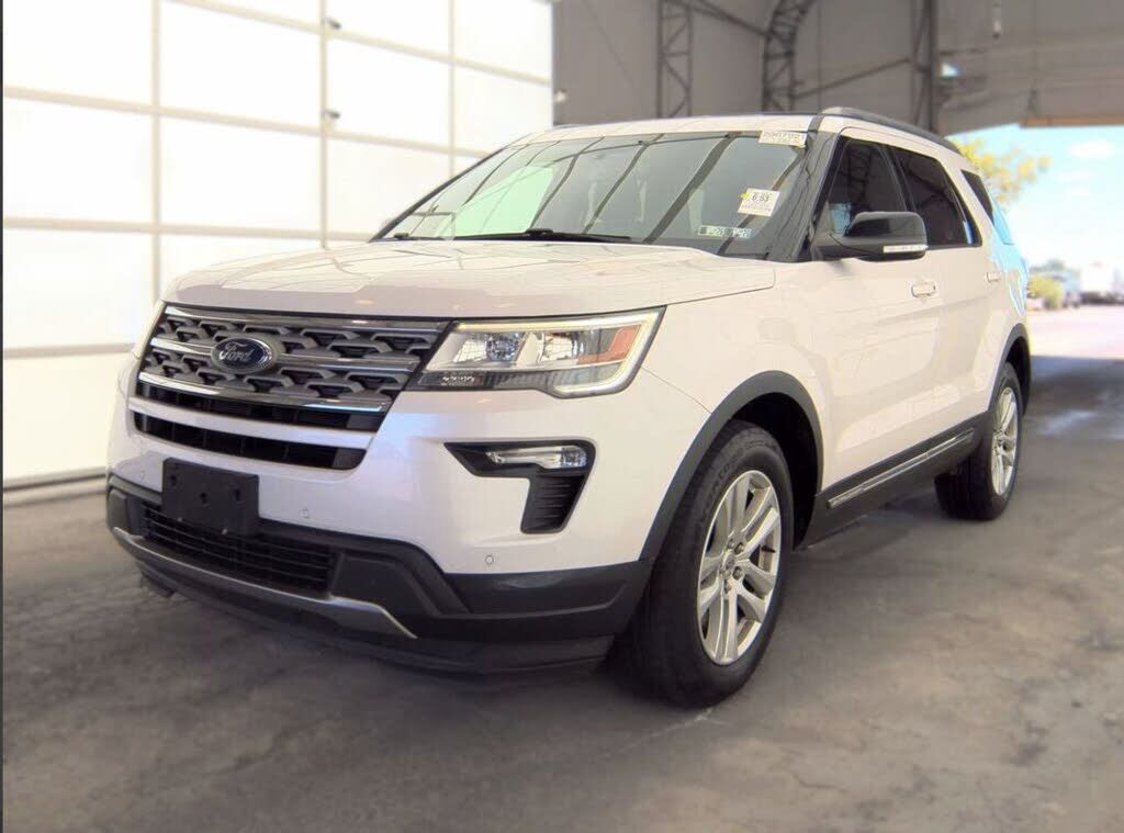 2018 FORD Explorer
