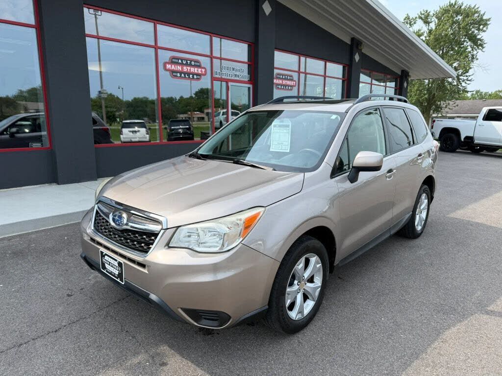 2015 SUBARU Forester