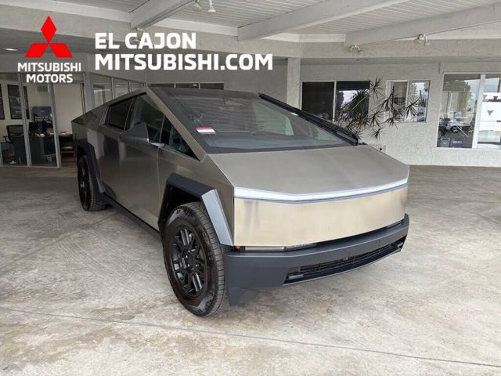 2024 TESLA Cybertruck