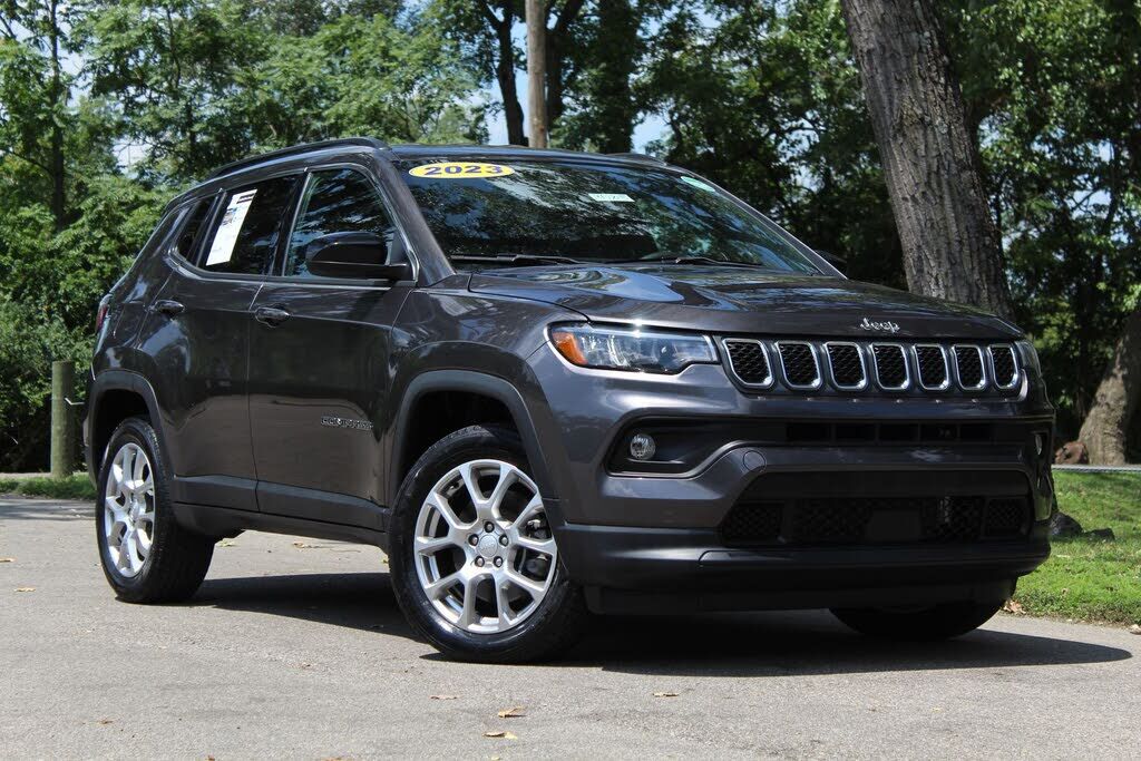 2023 JEEP Compass