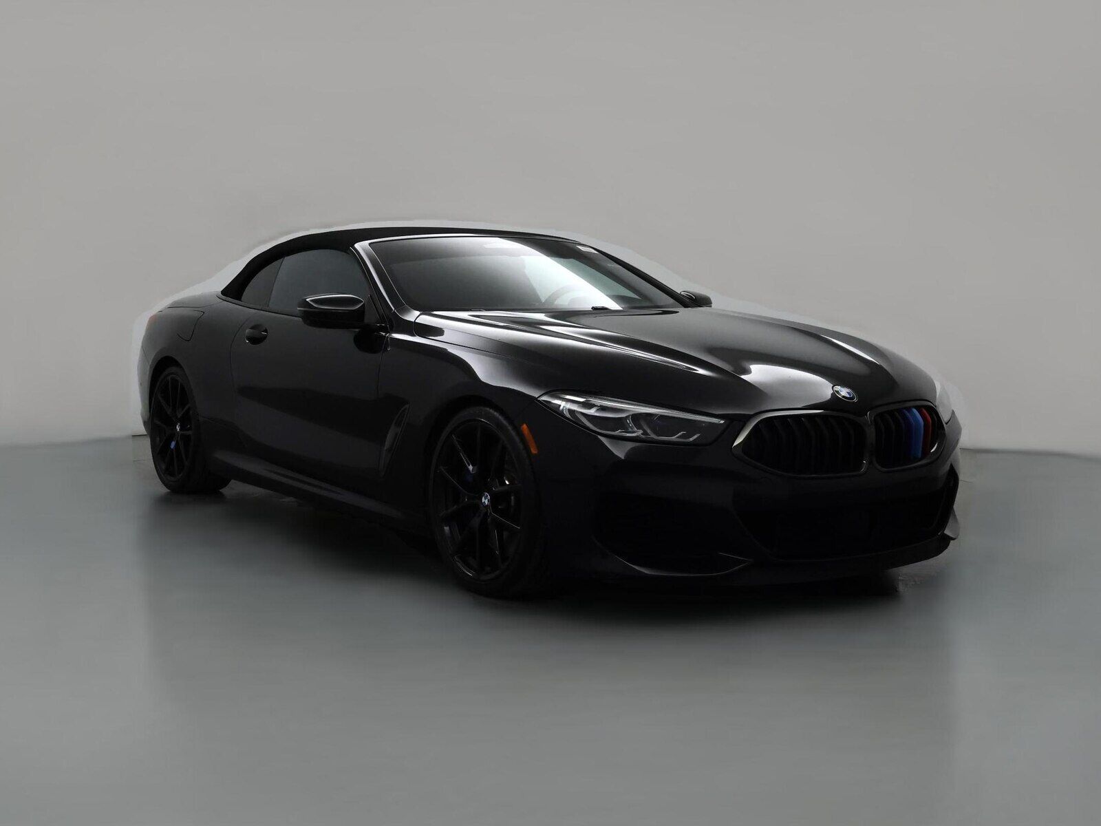 2022 BMW M8