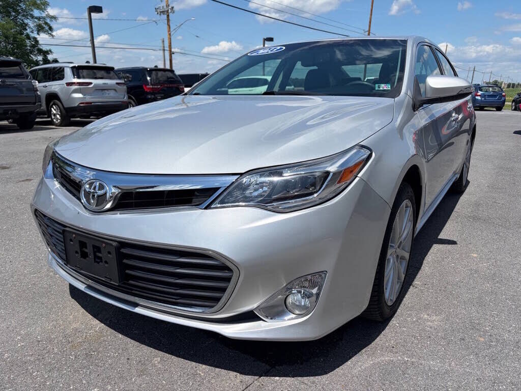 2013 TOYOTA Avalon