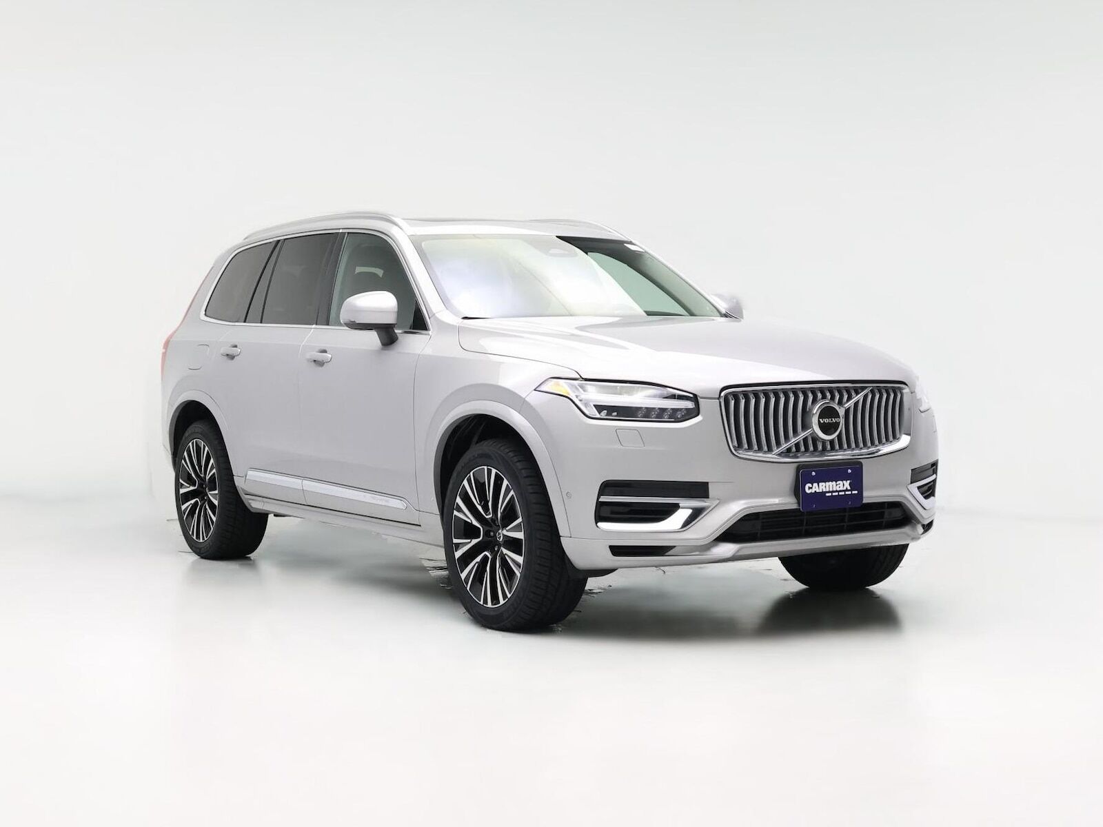 2023 VOLVO XC90