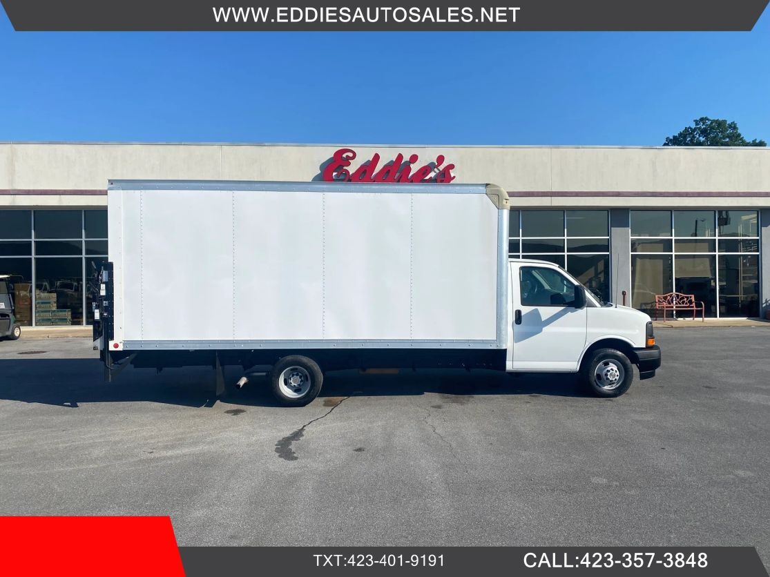 2017 CHEVROLET Express