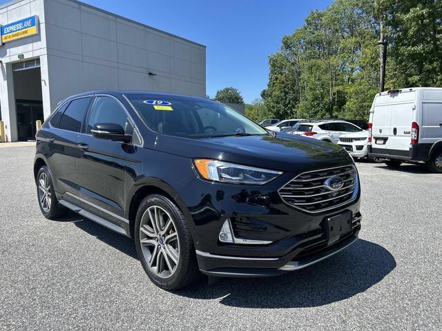 2019 FORD Edge