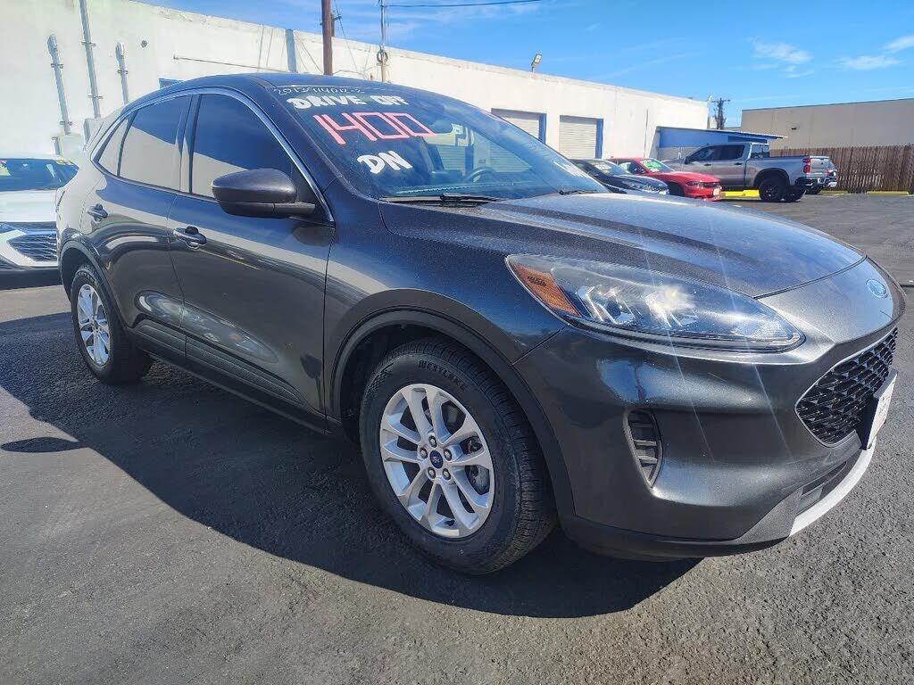 2020 FORD Escape